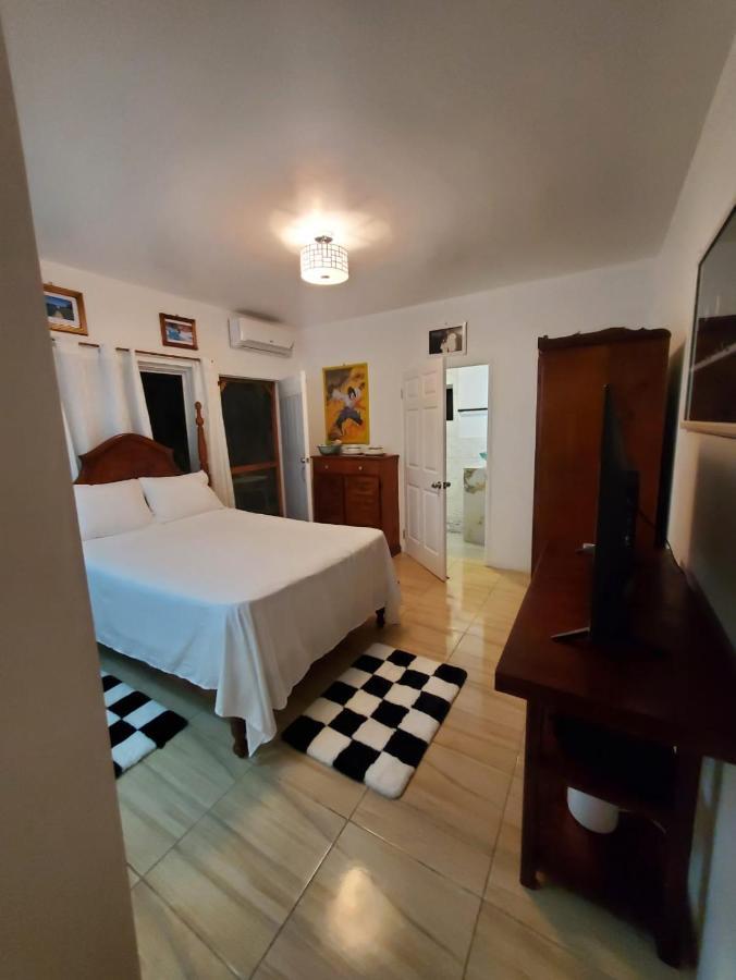 Centrally Located Room - 5 Port Antonio Kültér fotó
